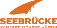Logo der Seebrücke mit einer stilisierten Bücke über das Meer, darunter der Schriftzug SEEBRÜCKE mit dem Untertitel "Schafft sichere Häfen!"