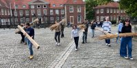 Theater Saurüssel Probe auf dem Domplatz